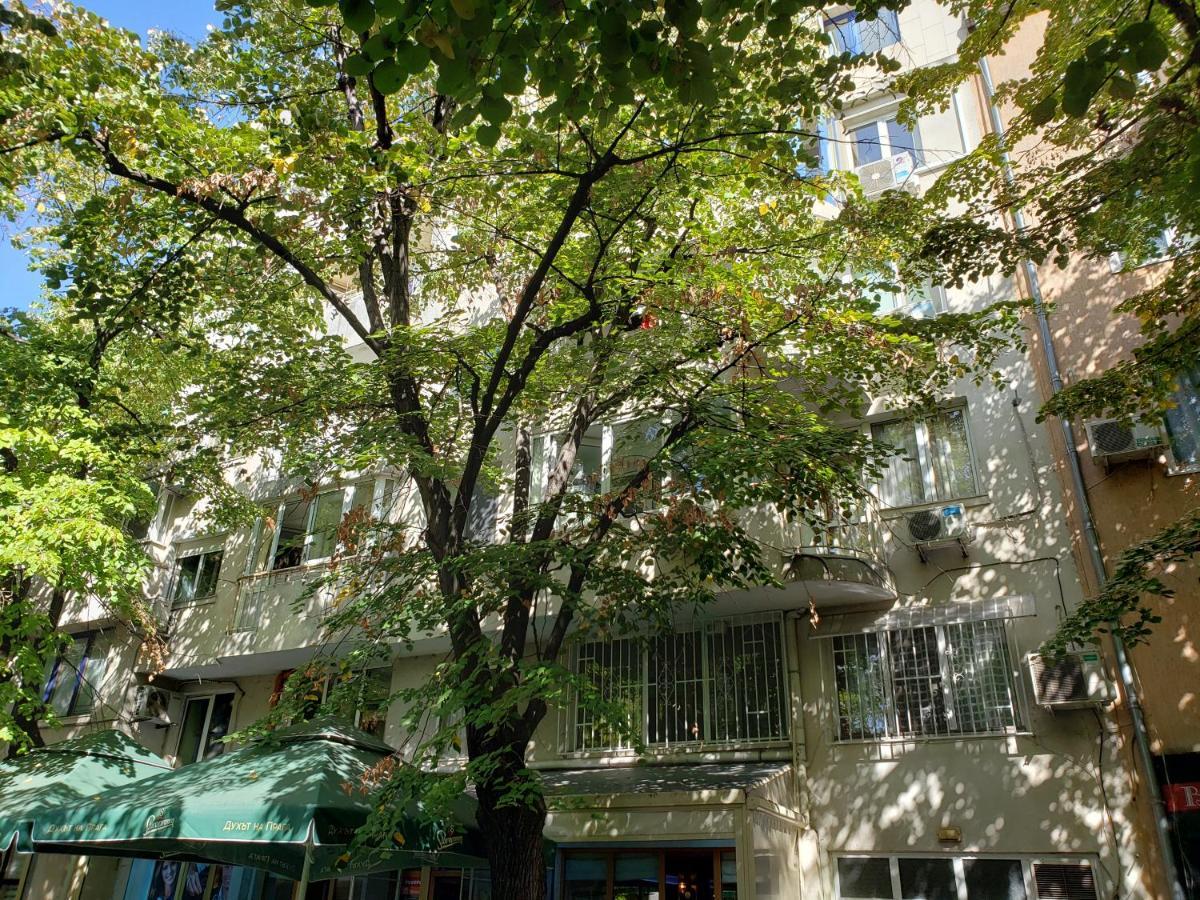 Spacious 2Bdr - Free Parking - Walk Everywhere - 300 Mbps Wifi Varna Luaran gambar